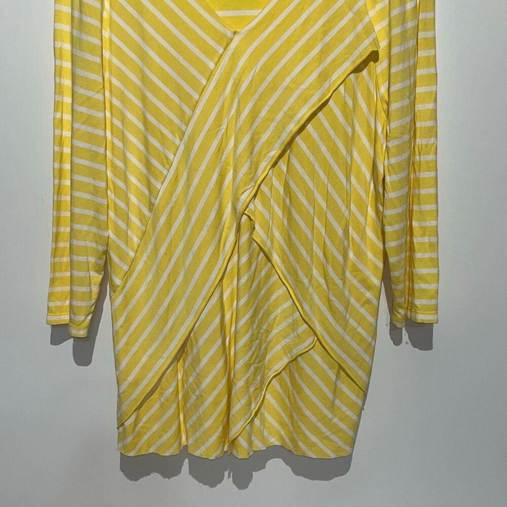 Chico's Women's Yellow White Miraculous Striped Tiered‎ Tunic Top Blouse Size 2 - Picture 3 of 9